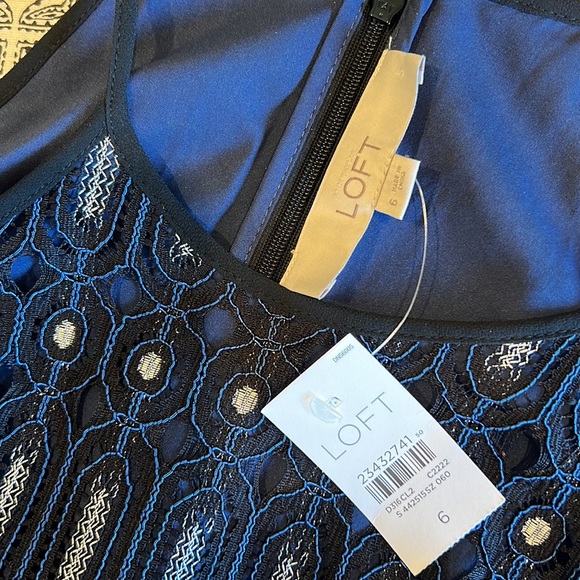 LOFT Metallic Geometric Shift Dress - Picture 7 of 8